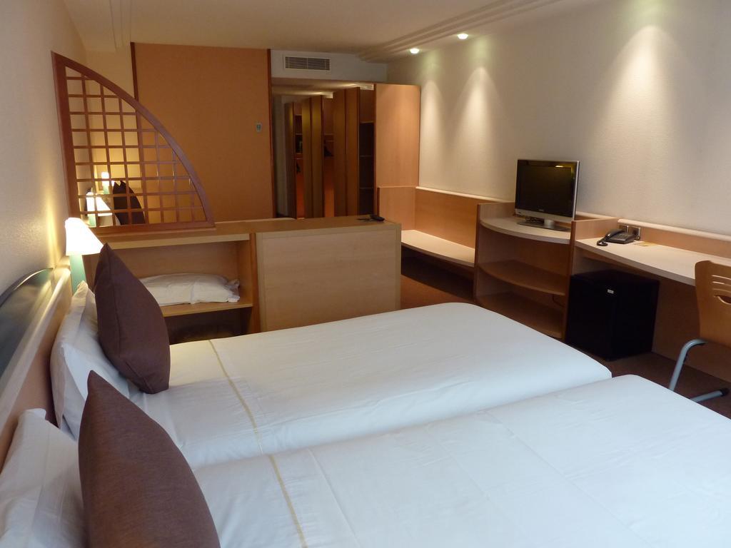Hotel Tropical Les Escalades Quarto foto